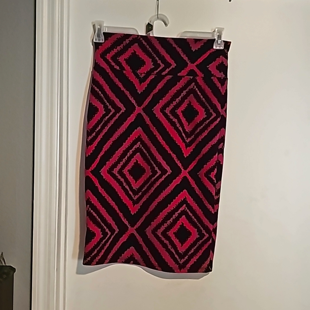 Lularoe Cassie Skirt Pink and Black